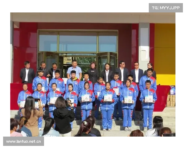 冠军将荣获达斡尔族传统手工银牌作为殊荣 彰显民族文化之美 冠军将荣获达斡尔族传统手工银牌作为殊荣 彰显民族文化之美